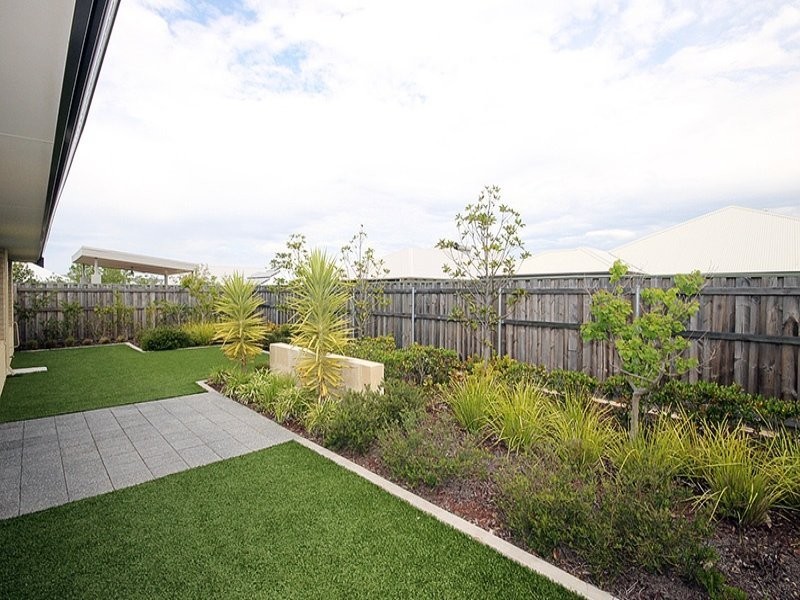 18 Adlington Way, The Vines WA 6069