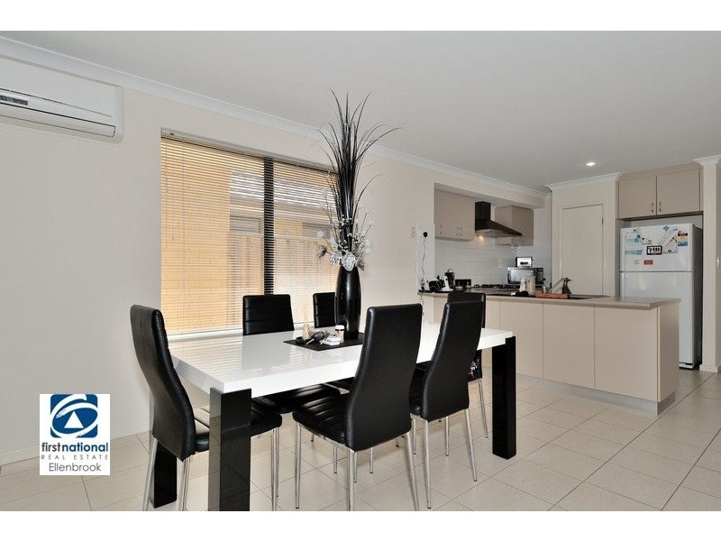 61 Grassdale Parkway, Ellenbrook WA 6069
