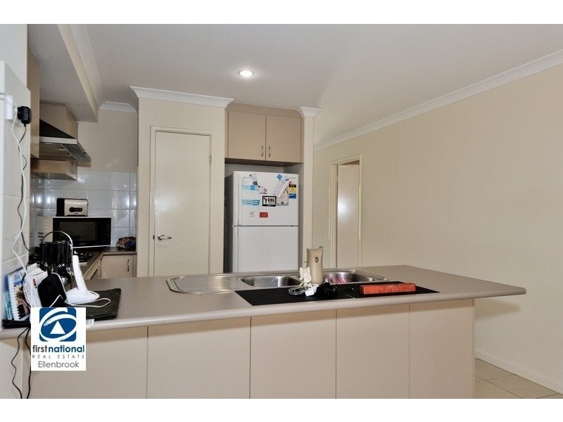 61 Grassdale Parkway, Ellenbrook WA 6069