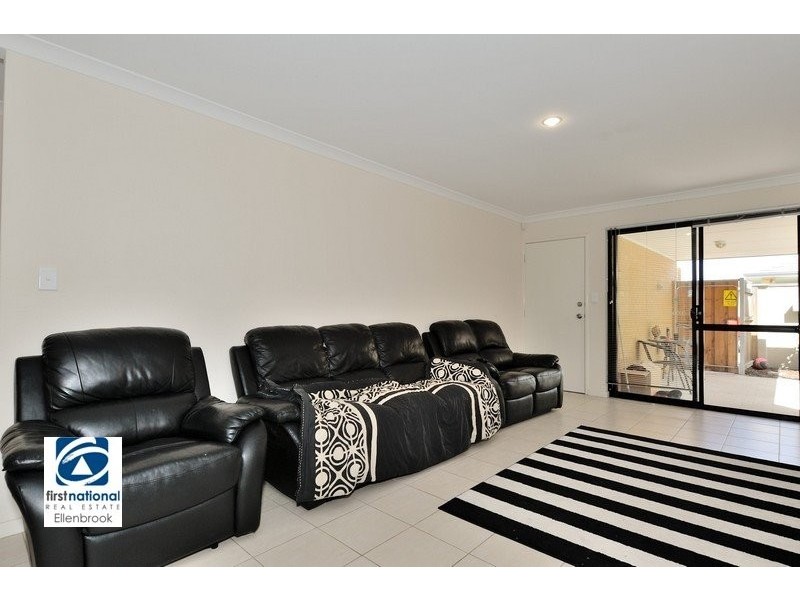 61 Grassdale Parkway, Ellenbrook WA 6069