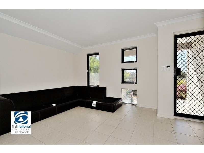 61 Grassdale Parkway, Ellenbrook WA 6069