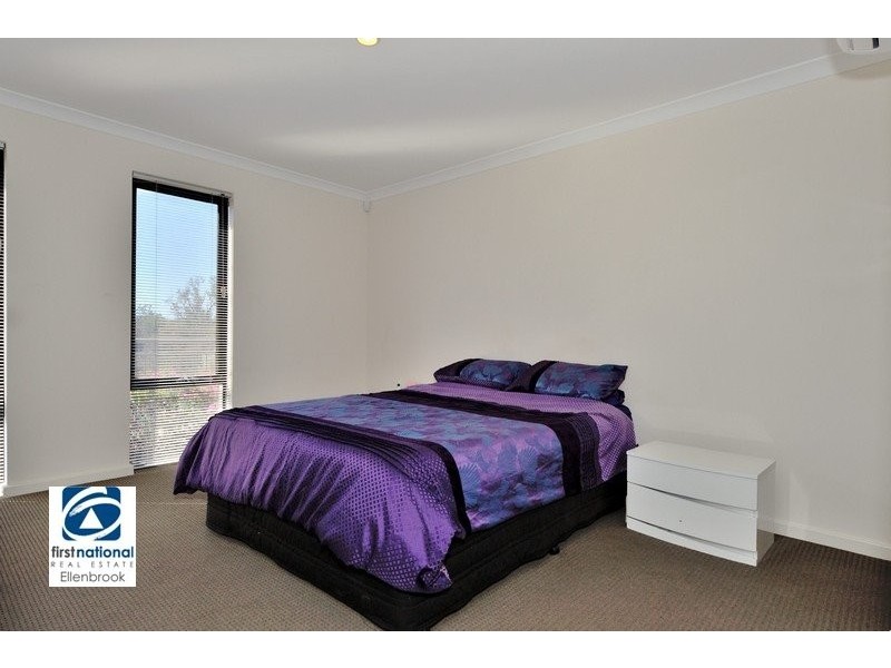 61 Grassdale Parkway, Ellenbrook WA 6069