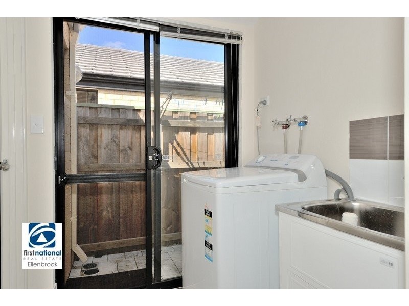 61 Grassdale Parkway, Ellenbrook WA 6069