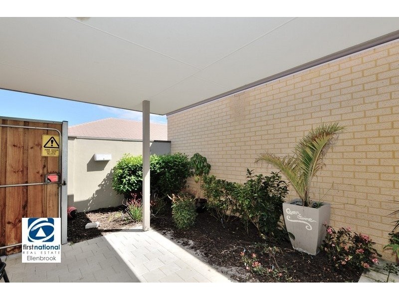 61 Grassdale Parkway, Ellenbrook WA 6069