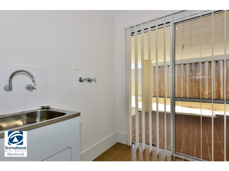 2/3 Cadogan Outlook, Ellenbrook WA 6069