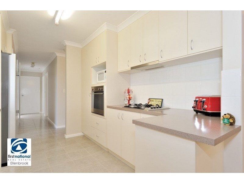 8A Barnfield Drive, Ellenbrook WA 6069