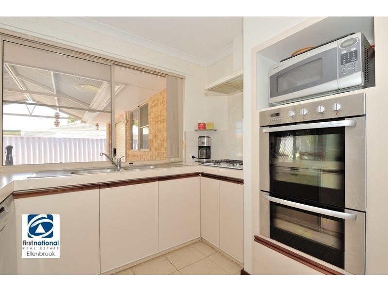 13 Golden Retreat, Bullsbrook WA 6084