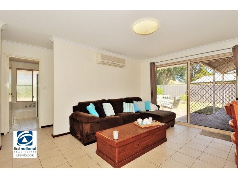 13 Golden Retreat, Bullsbrook WA 6084