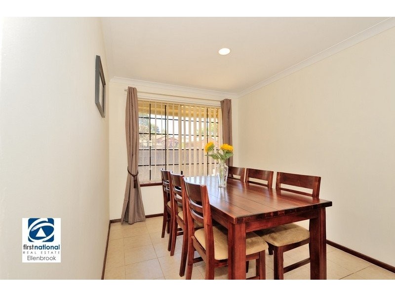 13 Golden Retreat, Bullsbrook WA 6084
