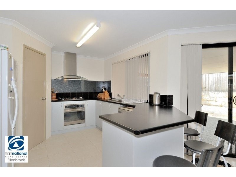 10 Heathland Terrace, Ellenbrook WA 6069