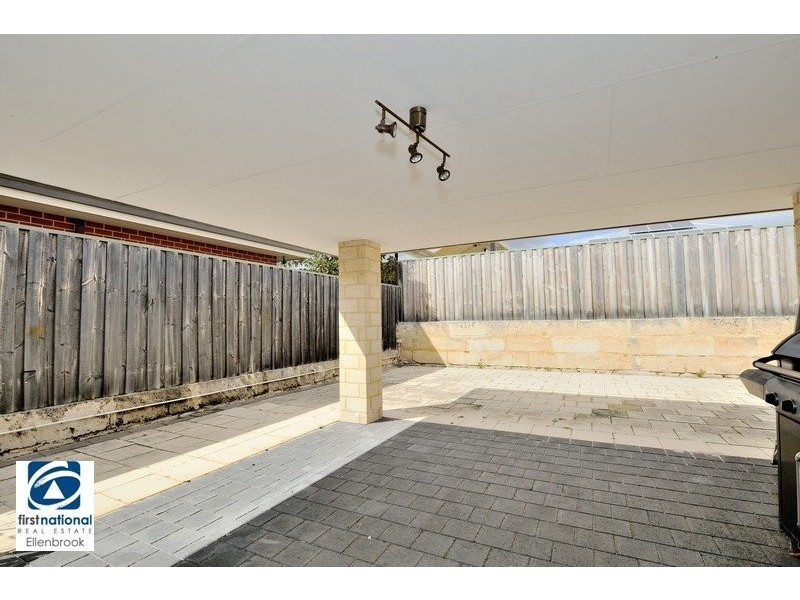 10 Heathland Terrace, Ellenbrook WA 6069