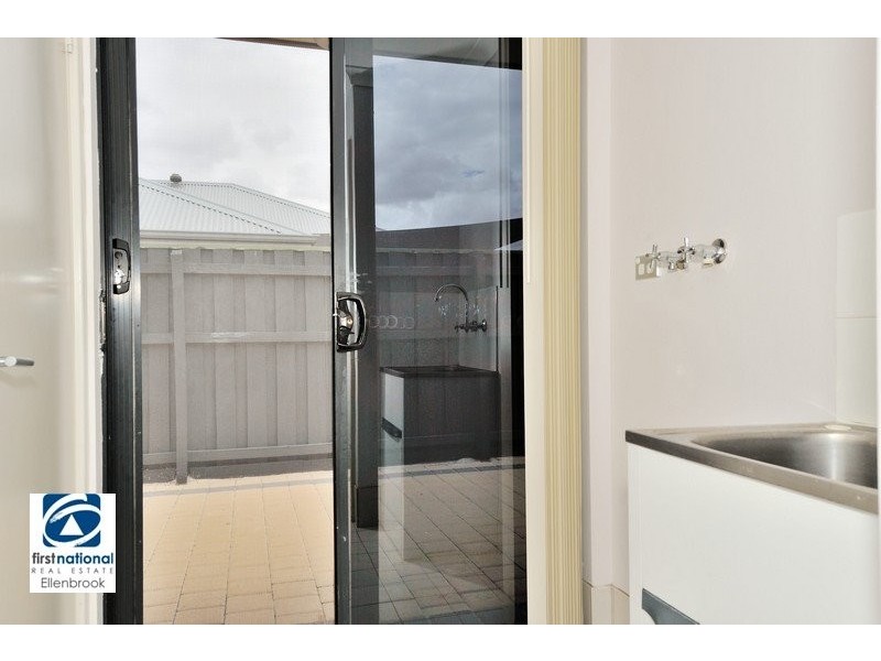 92 Lomas Circle, Ellenbrook WA 6069