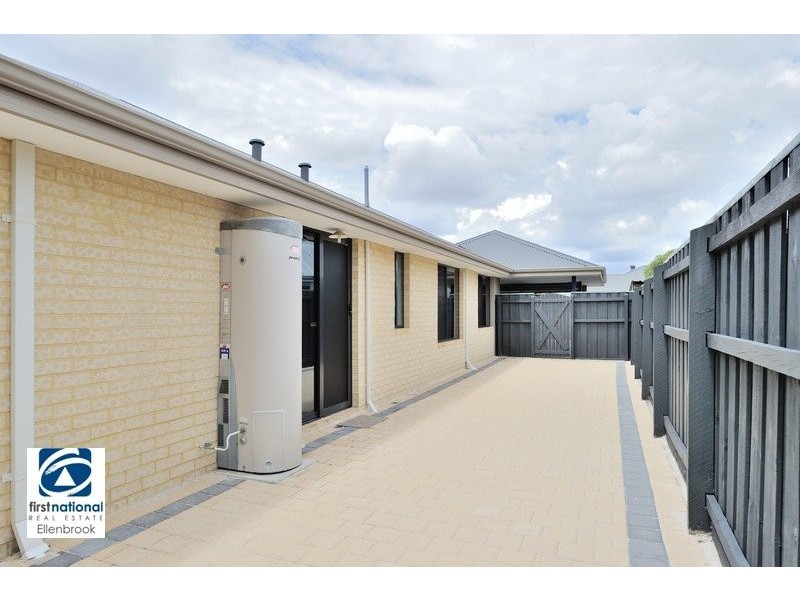 92 Lomas Circle, Ellenbrook WA 6069