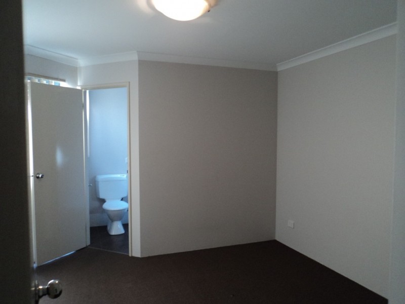 2/38 Charles Street, Midland WA 6056