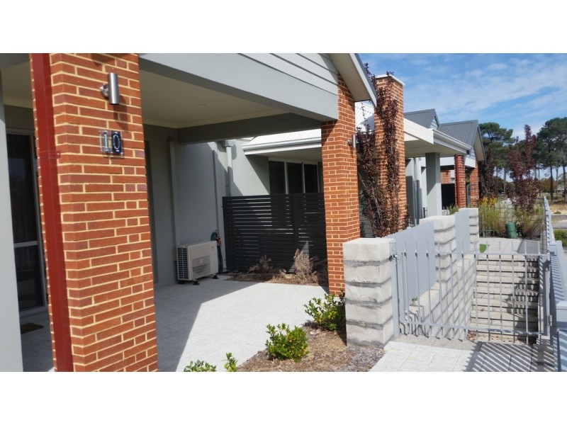 10 Skipsey Lane, Ellenbrook WA 6069