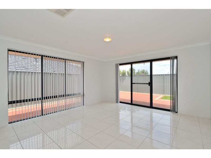 11 Corich Pass, Aveley WA 6069