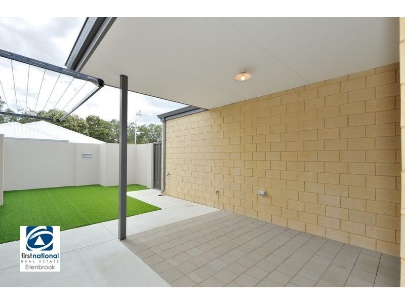 27 Dunnett Drive, Ellenbrook WA 6069
