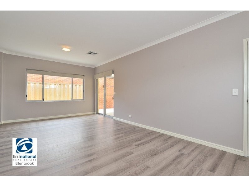 27 Dunnett Drive, Ellenbrook WA 6069