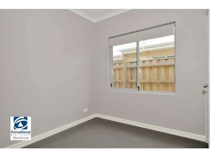 27 Dunnett Drive, Ellenbrook WA 6069