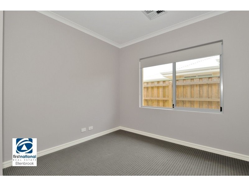 27 Dunnett Drive, Ellenbrook WA 6069