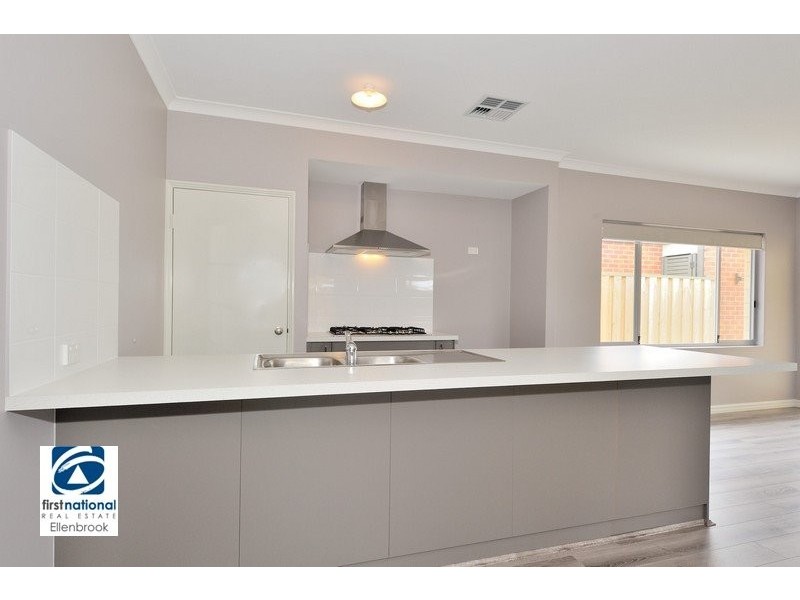 27 Dunnett Drive, Ellenbrook WA 6069