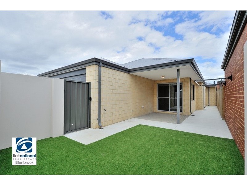 27 Dunnett Drive, Ellenbrook WA 6069