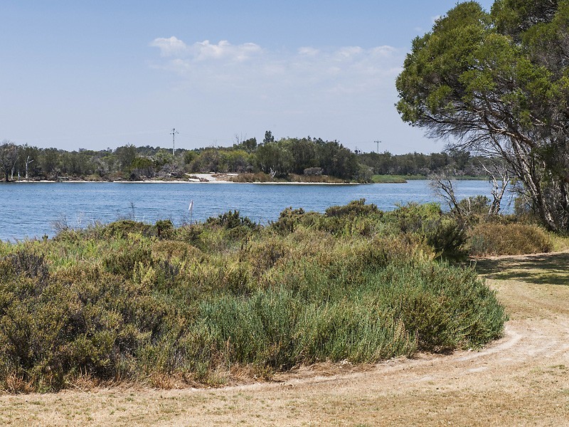 2 Nairn Road, Coodanup WA 6210