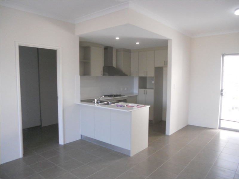 11/36 Metro Turn, Ellenbrook WA 6069