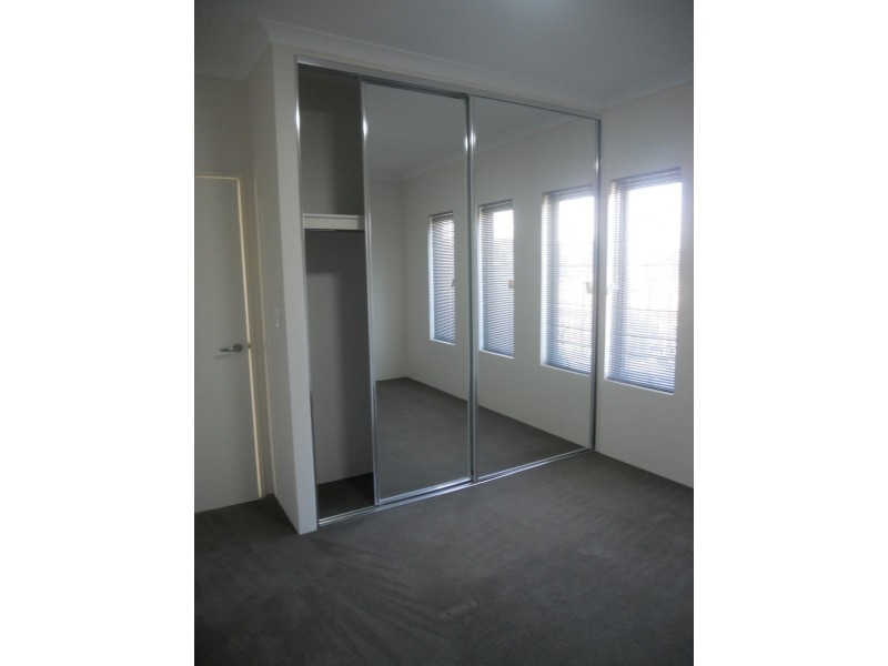 11/36 Metro Turn, Ellenbrook WA 6069