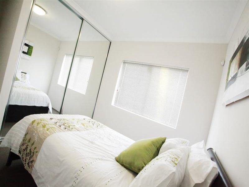 25/63 The Parkway, Ellenbrook WA 6069