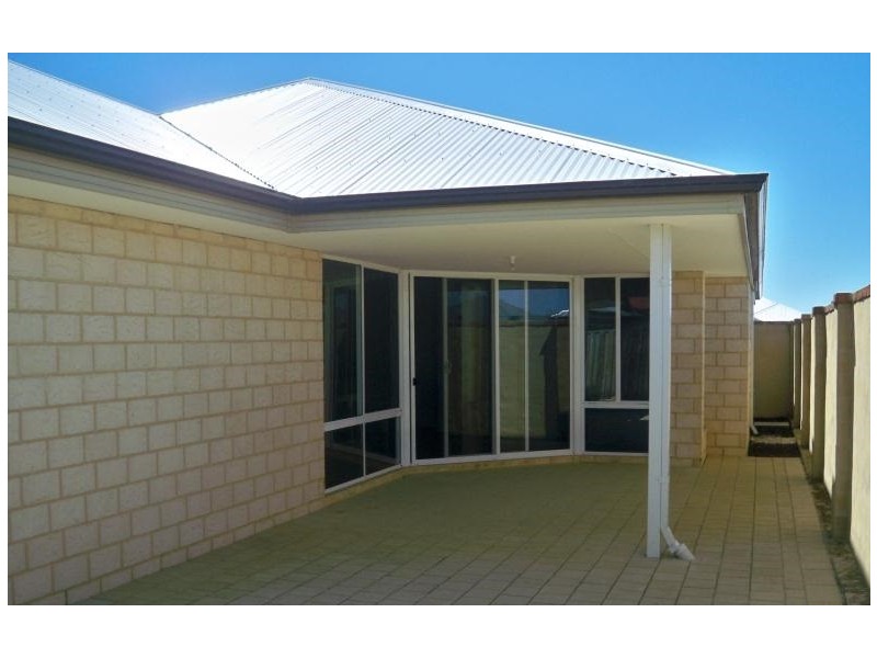 68 Coniston Drive, Ellenbrook WA 6069