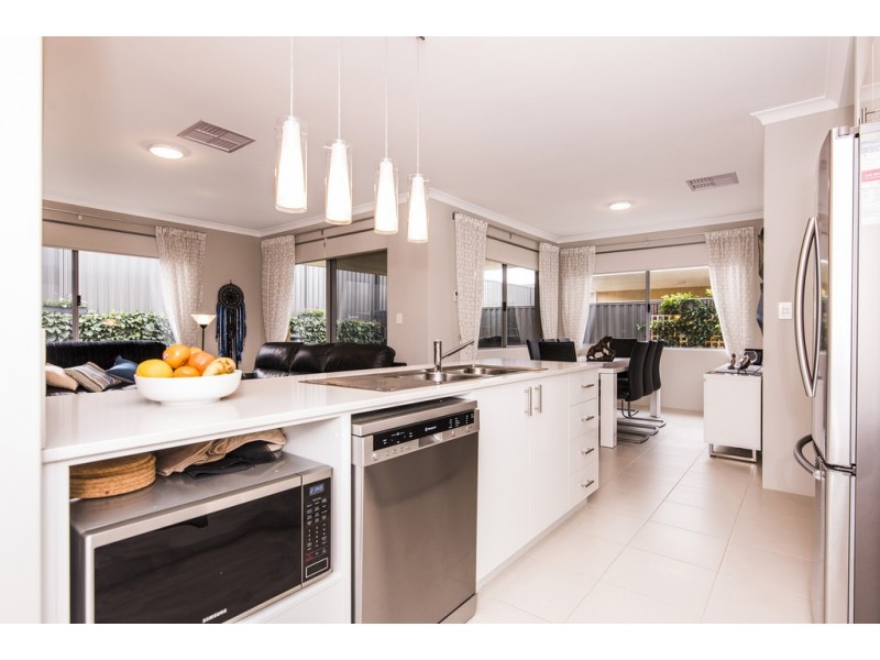 62 Semerwater Crescent, Aveley WA 6069