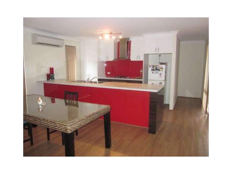 17 Lavinia Crescent, Ellenbrook WA 6069