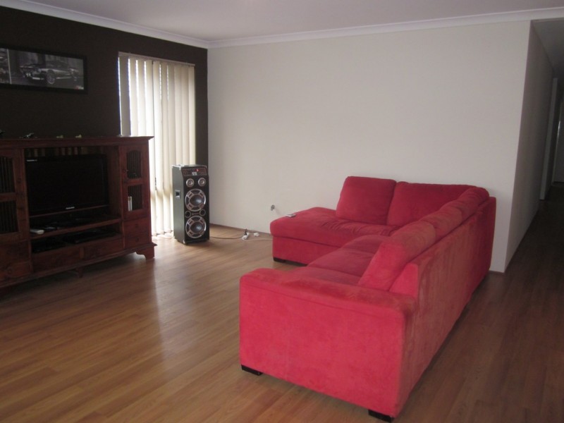 17 Lavinia Crescent, Ellenbrook WA 6069