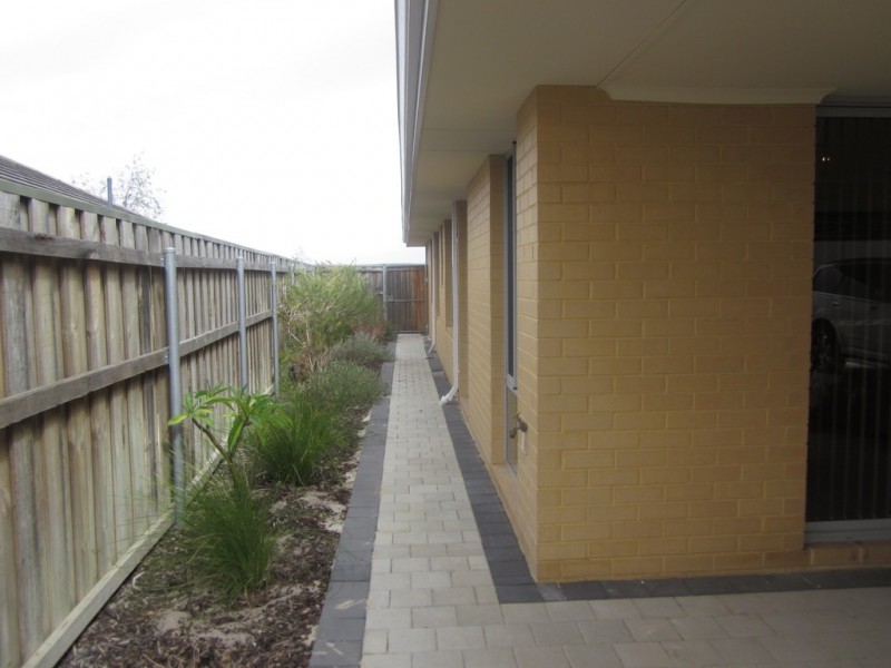 17 Lavinia Crescent, Ellenbrook WA 6069