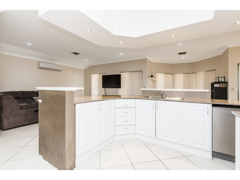 74 Charlottes Vista, Ellenbrook WA 6069