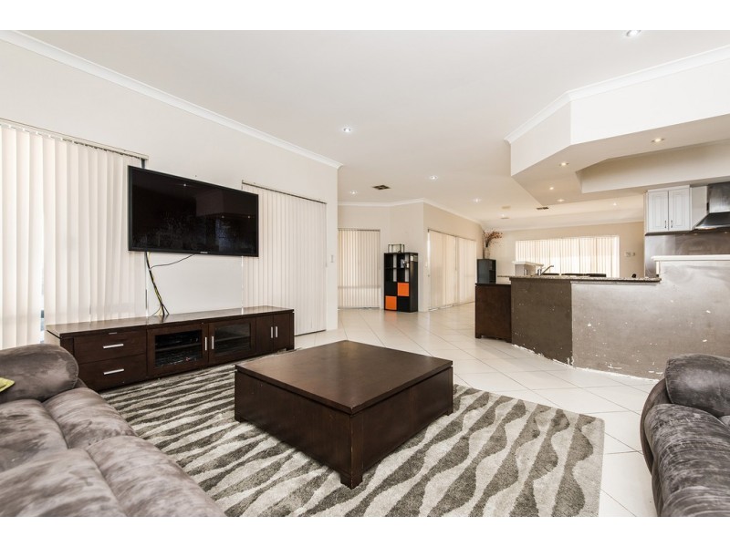 74 Charlottes Vista, Ellenbrook WA 6069