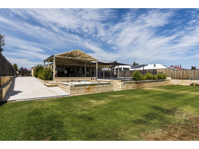 74 Charlottes Vista, Ellenbrook WA 6069