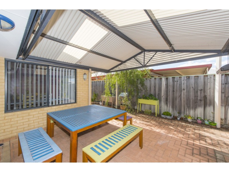 20 Pinegrove Drive, Ellenbrook WA 6069