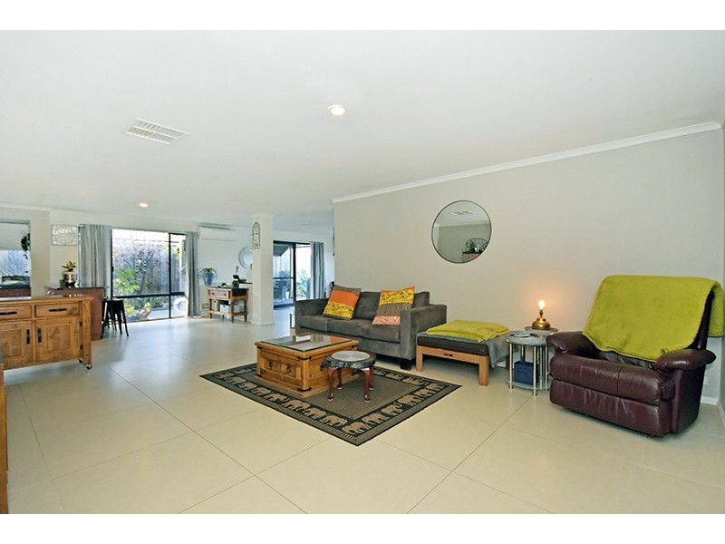 7 Alderley Close, Ellenbrook WA 6069