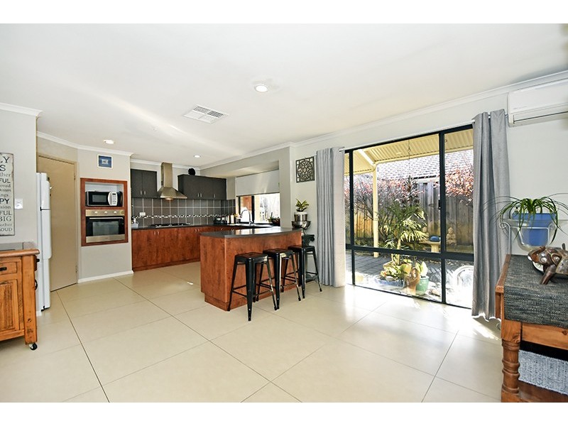 7 Alderley Close, Ellenbrook WA 6069