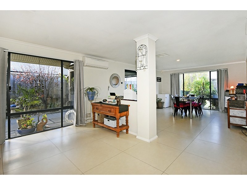 7 Alderley Close, Ellenbrook WA 6069