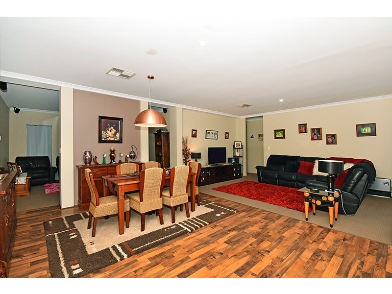 374 Millhouse Road, Aveley WA 6069