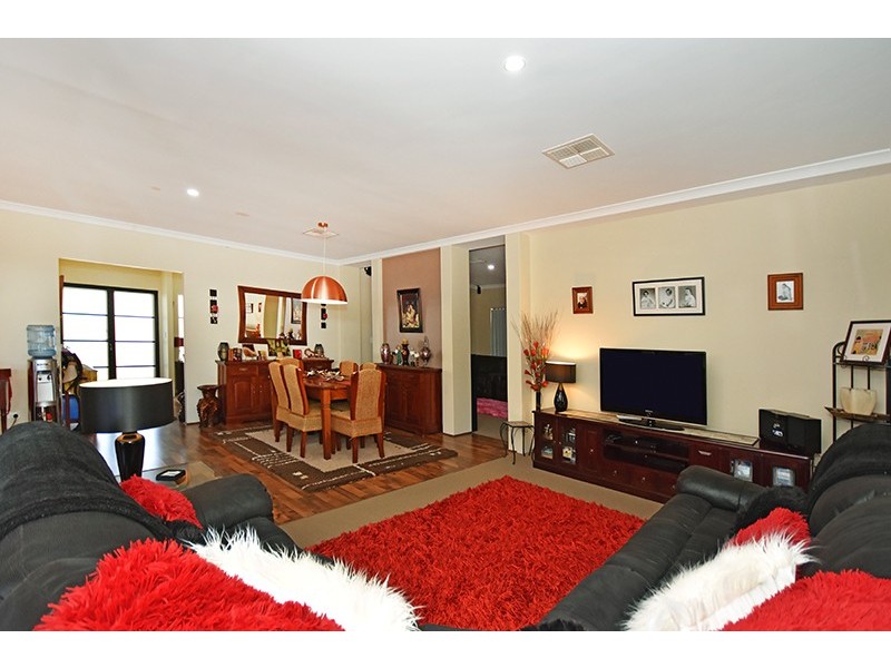 374 Millhouse Road, Aveley WA 6069