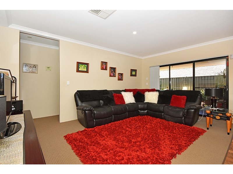 374 Millhouse Road, Aveley WA 6069