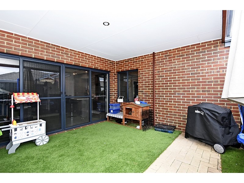 3 Tolj Loop, Aveley WA 6069
