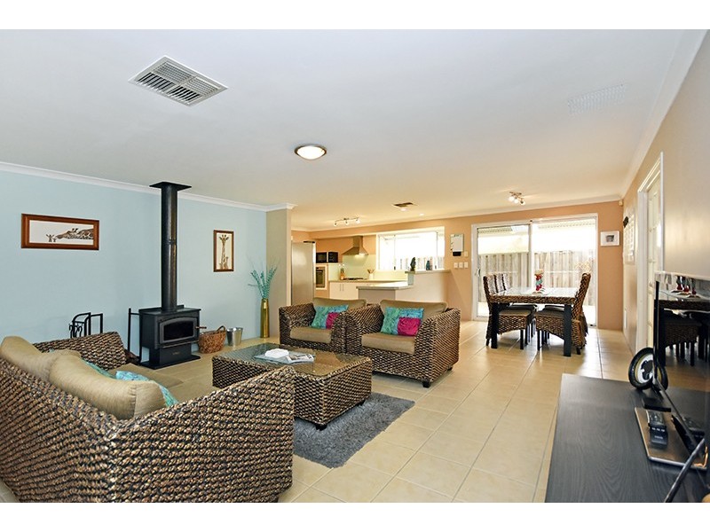 3 Simmonds Pass, Ellenbrook WA 6069