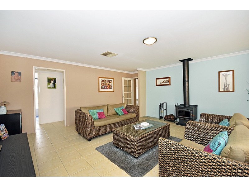 3 Simmonds Pass, Ellenbrook WA 6069