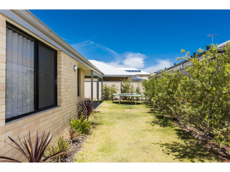 17 WILDERNESS WAY, Aveley WA 6069
