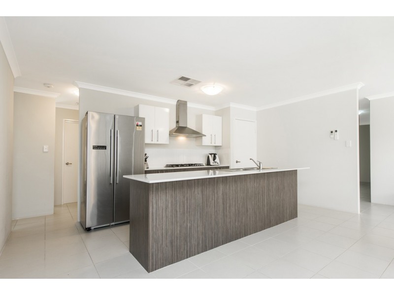 17 WILDERNESS WAY, Aveley WA 6069